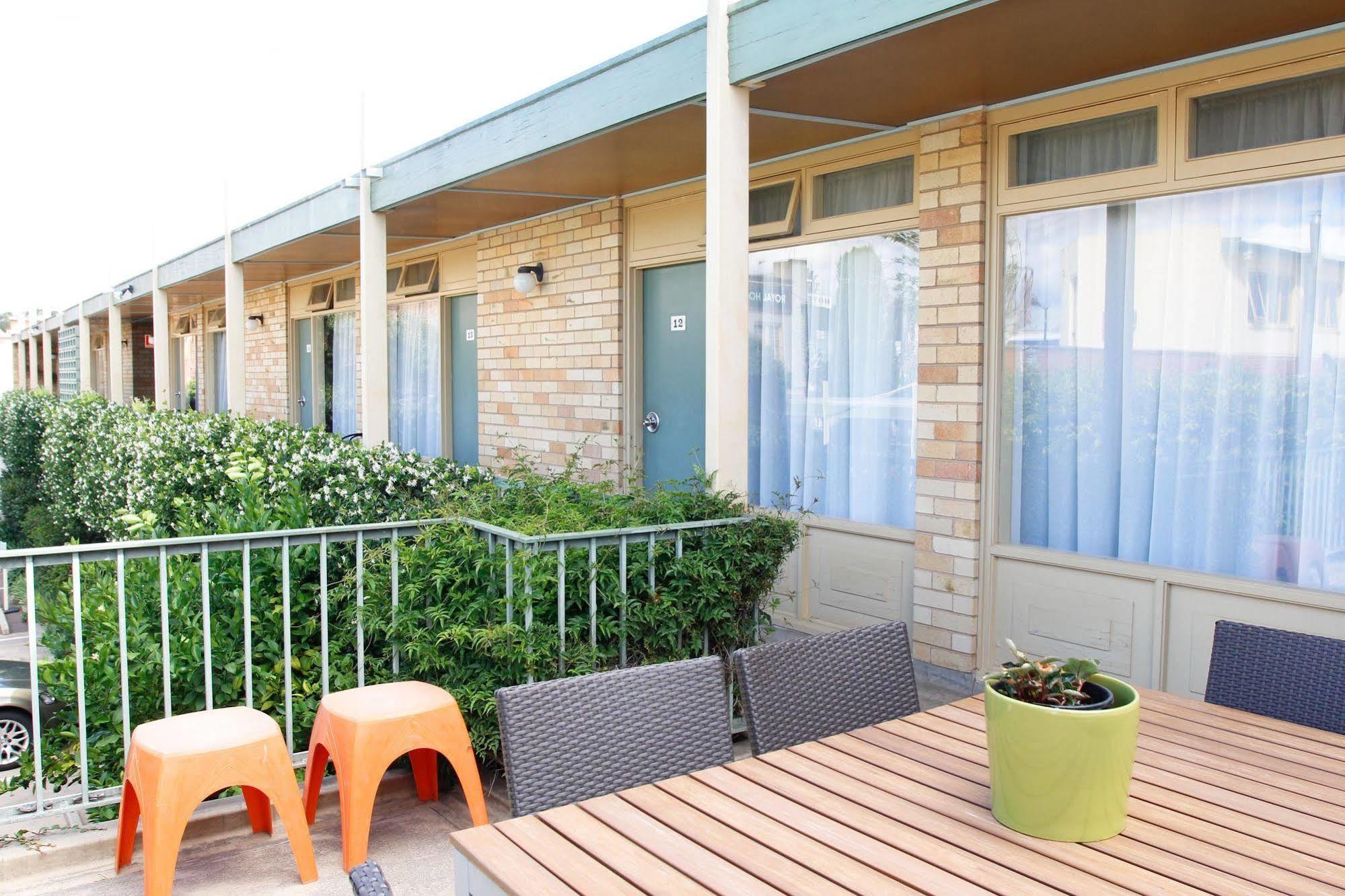 Mid City Motor Inn Queanbeyan Exterior foto